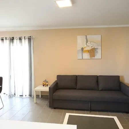 Apartment Beco Do Sol T2 *