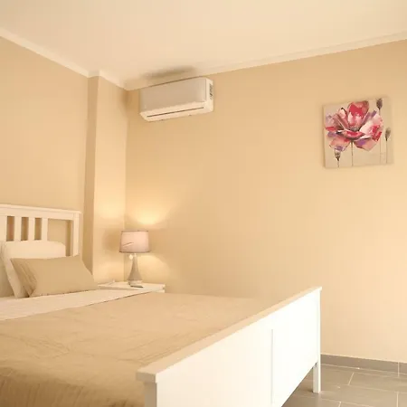 Beco Do Sol T2 Apartment